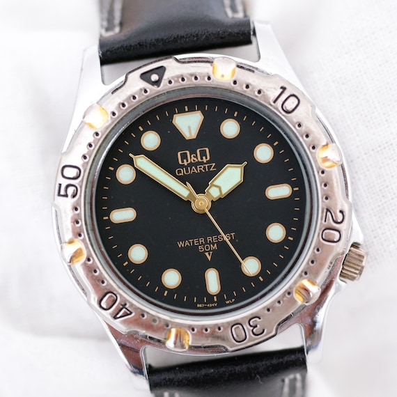 Q&Q by Citizen Sub Style Vintage Watch Women, Vintage Ladies  display picture 3