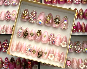 Handmade Press On Nails From Girly To Goth Von Nevertoomuchglitter