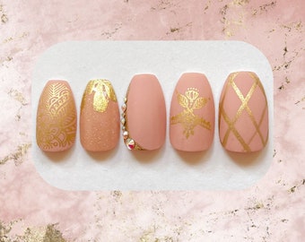 Handmade Press On Nails From Girly To Goth Von Nevertoomuchglitter