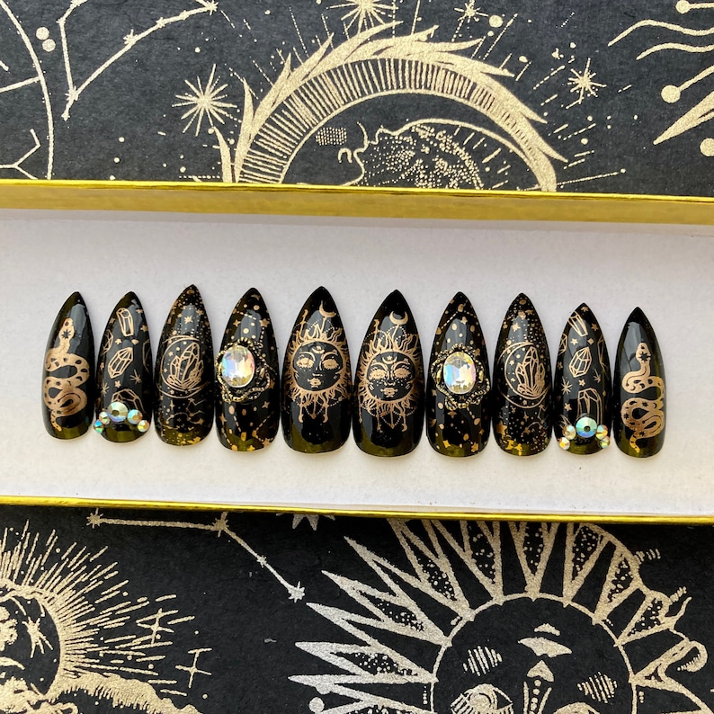 Custom Size Celestial Sun and Moon Nails Set of 10 Sun Moon Stars Black and Gold Astrology Nails Witchy Nails Boho Moon Press On Nail image 1