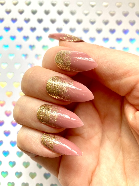 Uñas rosas polvorientas con brillo dorado Ombre / Prensa rosa - Etsy España