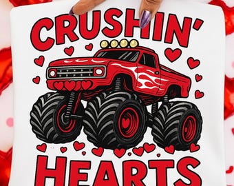 Conception PNG garçon Saint-Valentin Monster Truck, graphique de chemise pour tout-petits coeurs Crushin, fichier de sublimation enfants en détresse rétro, XOXO Love VDay