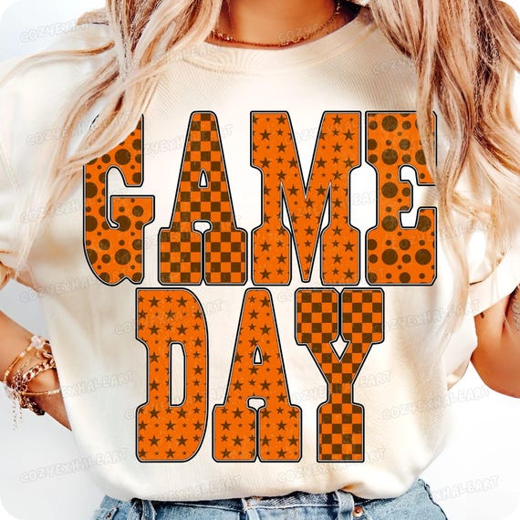 Retro Football Mom Checkered Star Gameday Shirt Design PNG for Sideline Moms and Tailgates