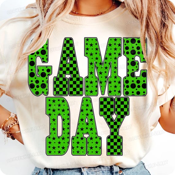 Retro Football Mom Checkered Star Gameday Shirt Design PNG for Sideline Moms and Tailgates