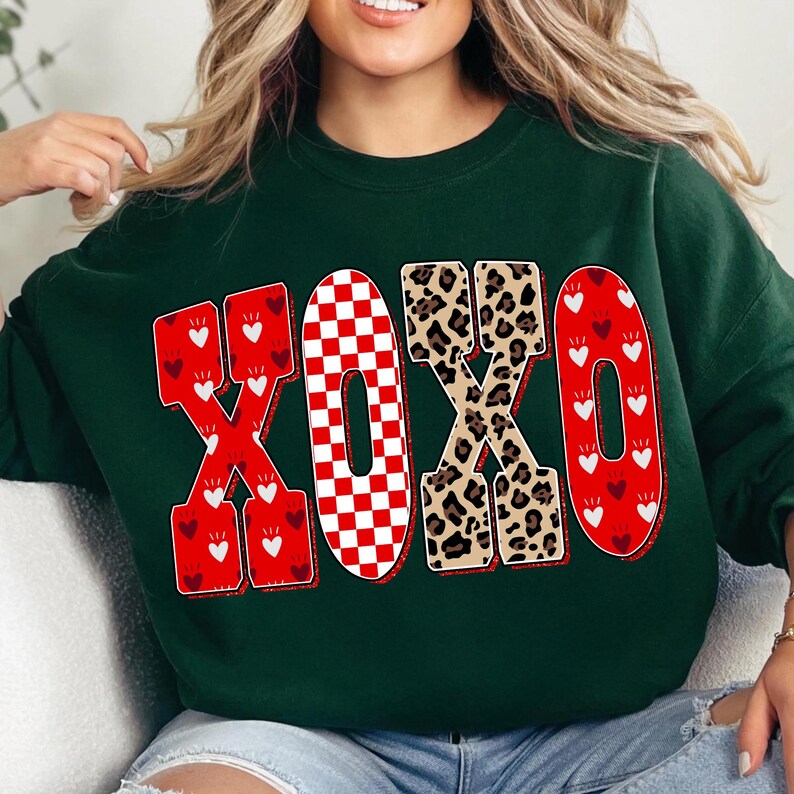 Preppy XOXO Valentine Glitter Png Mamma Leopard Rutigt Hjärta Kärlek Var Min Retro Penseldrag Kokett Kristen Jesus Vday Digital Konst bild 3