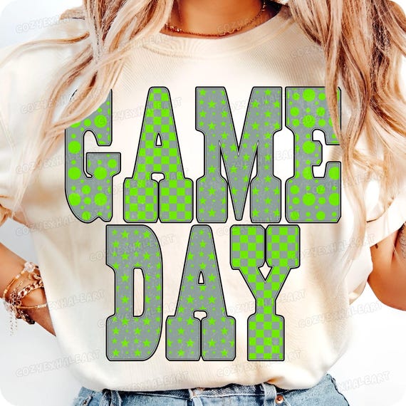 Retro Football Mom Checkered Star Gameday Shirt Design PNG for Sideline Moms and Tailgates