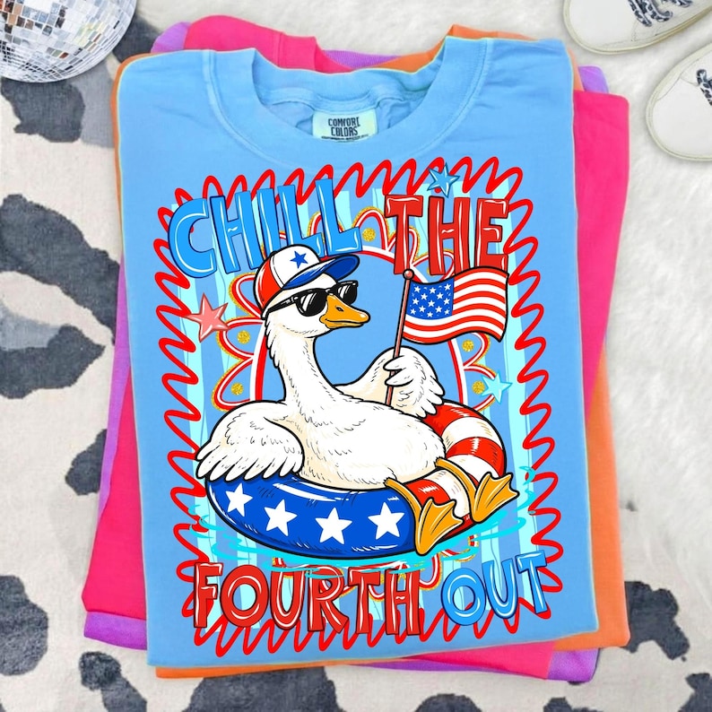 Close-up of the Retro 4th of July Goose Digital Design File