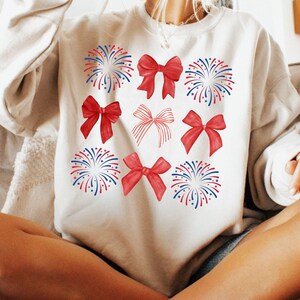 Celebrate in style with this Coquette 4th of July PNG! Featuring a girly country western vibe with red, white, and blue fireworks, this patriotic sublimation design is perfect for t-shirts, tumblers, and digital projects. A trendy must-have for Independence Day!