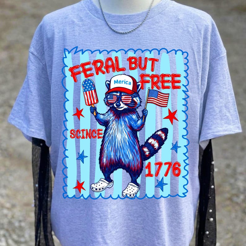 Vild men fri tvättbjörn PNG 4 juli sublimeringsdesign Retro självständighetsdagen skräp Panda USA Liberty 1776 digital fil DTF-överföring bild 9