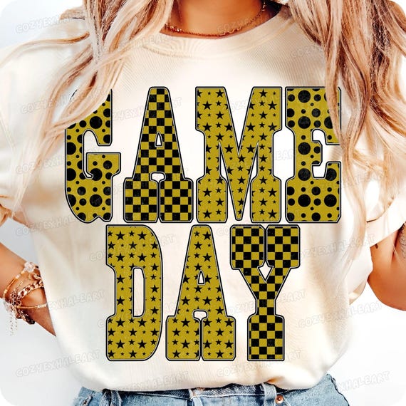 Retro Football Mom Checkered Star Gameday Shirt Design PNG for Sideline Moms and Tailgates