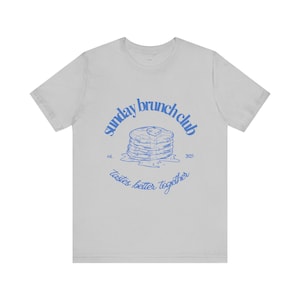 Sunday Brunch Club Graphic Streetwear T-Shirt (2025), Breakfast Crewneck Jumper, Brunch Lover Gift, Unisex Brunch Pullover, Weekend Brunch