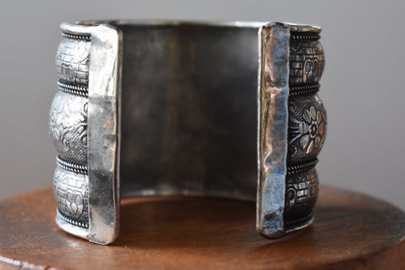 vintage boho style etched cuff bracelet - hearts … - image 7