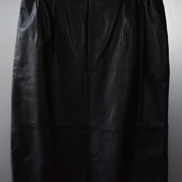 vintage black leather pencil skirt - wardrobe staple - Diversity ~ 1990's straight black leather skirt - size 10P