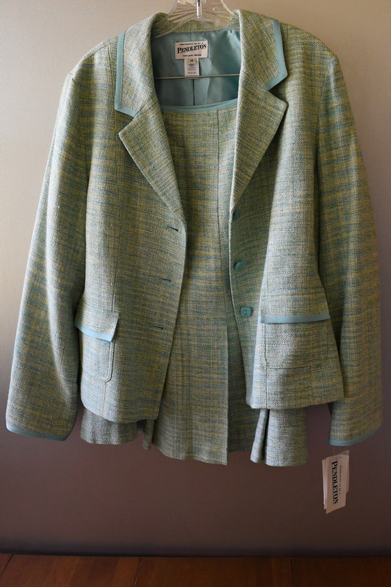 vintage pale blue and green silk Pendleton two pie