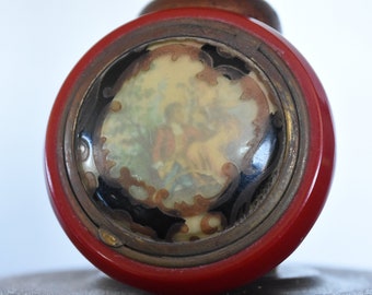 Antique Cherry Red Bakelite Powder Compact ~ Courting Couple Design ~ Victorian ~ 1930's