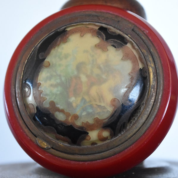 Antique Cherry Red Bakelite Powder Compact ~ Courting Couple Design ~ Victorian ~ 1930's