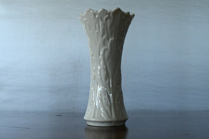 vintage ivory Lenox vase scalloped edge Woodland pattern 1980's Acanthus Texture image 1