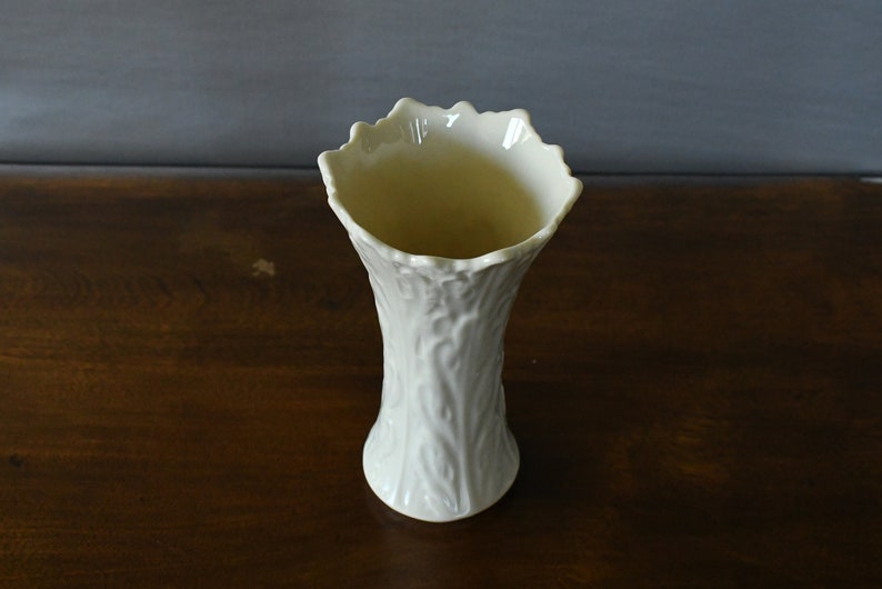 vintage ivory Lenox vase scalloped edge Woodland pattern 1980's Acanthus Texture image 3