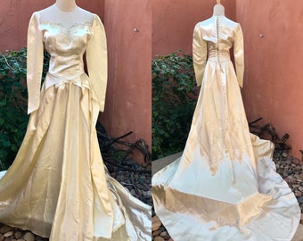 1940s Ivory Liquid Satin Wedding Gown With Train Long Sleeves Illusion Neckline Size S
