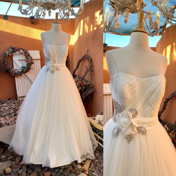 Vintage Oleg Cassini Boned Strapless Fit N Flare Princess Wedding Gown Size 8