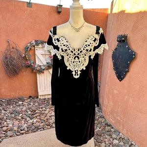 Vintage 1980s Black Velvet n Lace Off Shoulder Dress By Scott McClintock Size S/M