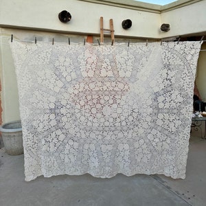 1930s Beige Quaker Dinner Tablecloth 2770 Fruit Motif Picot Edges 90&quot; x 68&quot;
