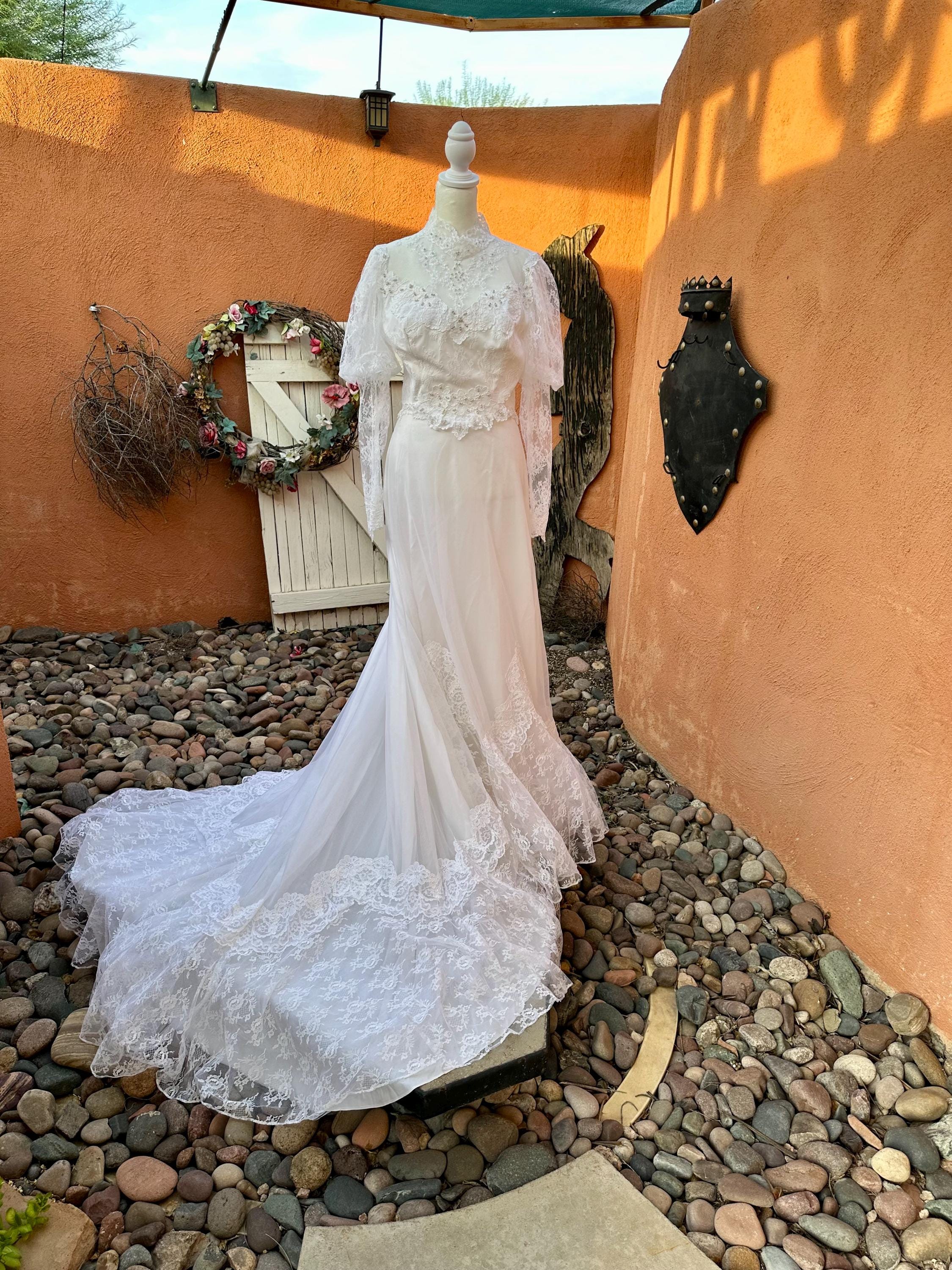 1970s ILGWU Vintage Victorian White Wedding Gown Leg of Mutton