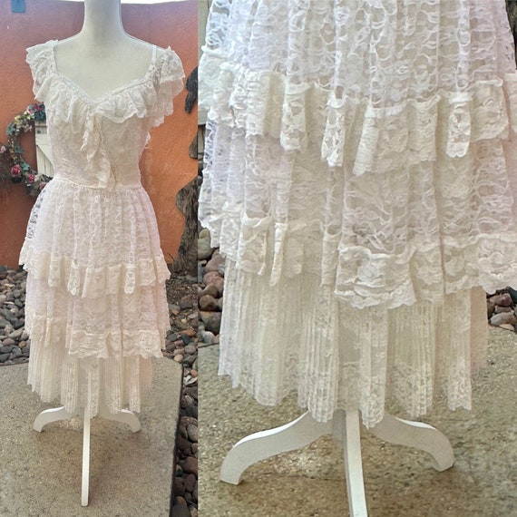 1970s Vintage White Lace Dress Boho Chic ILGWU Si… - image 8