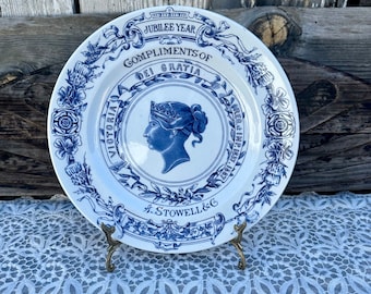 Queen Victoria 1887 Golden Jubilee Commemorative Plate Royal Worcester 10.5in