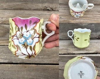 Taza de afeitar de porcelana floral con forma de bigote de la década de 1890, marca de flecha de Reinhold Schlegelmilch R S.