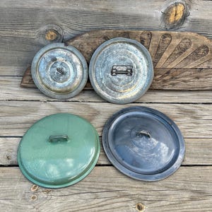 Group of 4 Vintage Farmhouse Chic Tin Rare Green Enamel n Graniteware Pot Lids