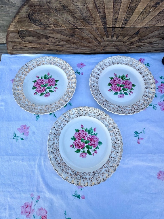 【mkuさま】vintage plate ❀ 矢車菊の 小さめ プレート スイートメモリー】 かのマリー・アントワネット王妃が愛した「矢車菊