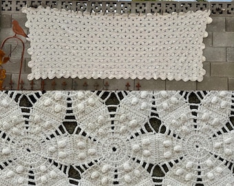 Vintage 1950s Creamy White Hand Crocheted Popcorn Pinwheel Crochet Bed Throw 102" x 40"