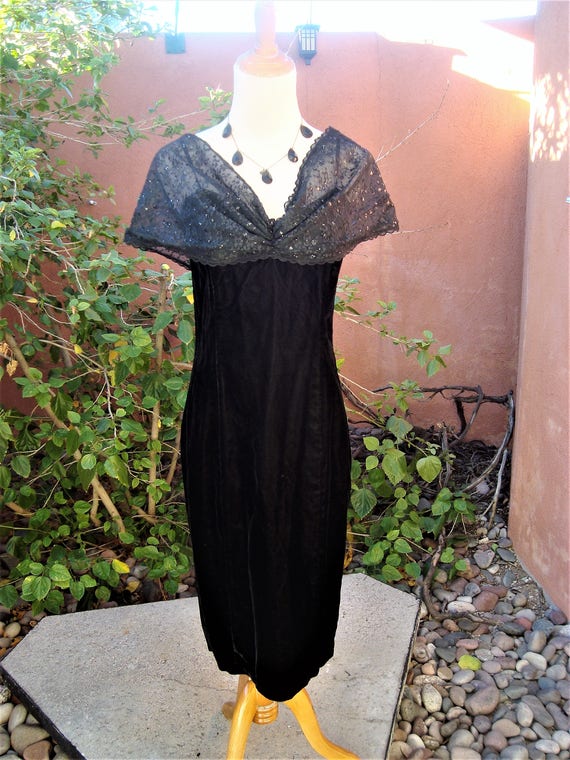 jessica mcclintock black velvet dress Jessica McClintock velvet maxi dress – Shop Journal Vintage main image 1