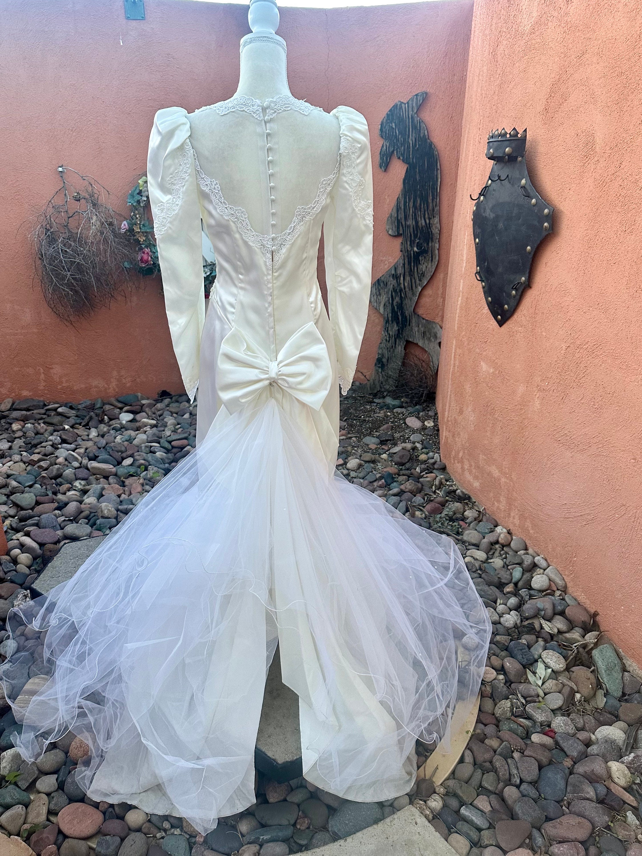 80s Vintage Candlelight White Satin Mermaid Wedding Gown With Veil Size S -  Etsy