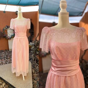 open lace back dress Lillienne Premium Lace Sweetheart-Neck Gown in Blush Pink main image 1