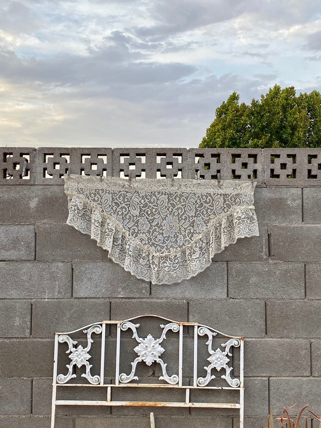 Vintage Ivory Lace Festoon Window Valance With Ruffled Hemline 40 X 22