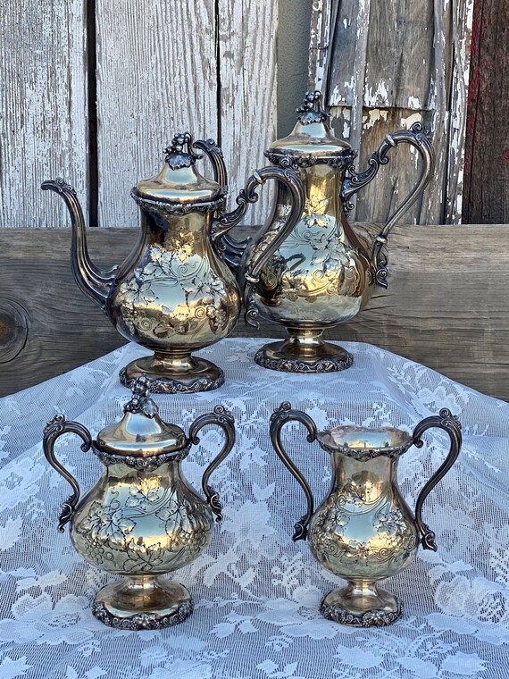 ▶︎import/hwaraさまantique linePETテープセット♡ Antique Victorian 5 Piece Silver Plate Tea & Coffee Set Grape