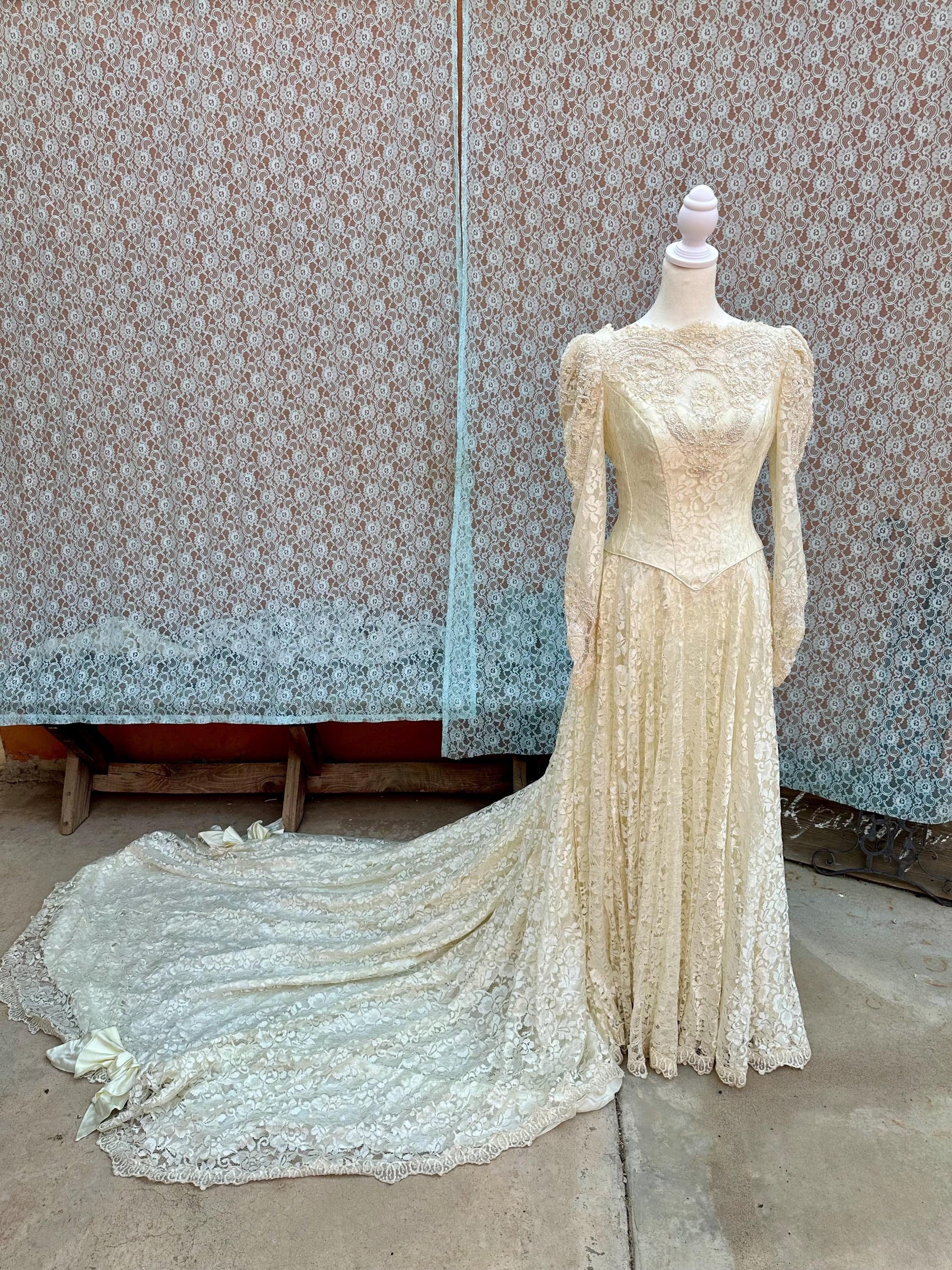 70s Ivory Lace Over Satin Victorian Revival Wedding Gown With Train Size S