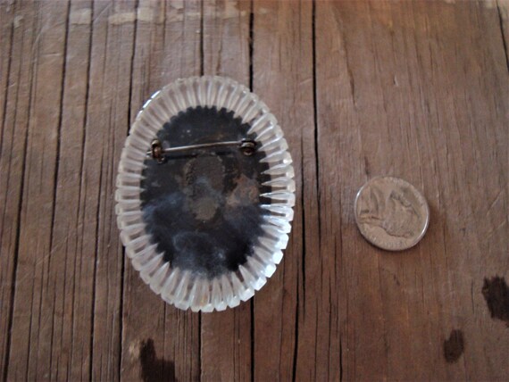 Circa 1940s Large Black Cameo Clear Lucite Brooch… - image 3