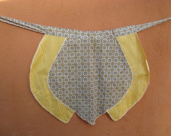Handmade Vintage 1940s Flour Sack Golden Print Fabric Apron Rustic Kitchen