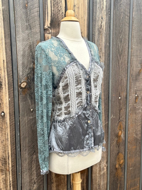 Romantic Vintage Long Sleeve Silver Gray Lace n S… - image 3