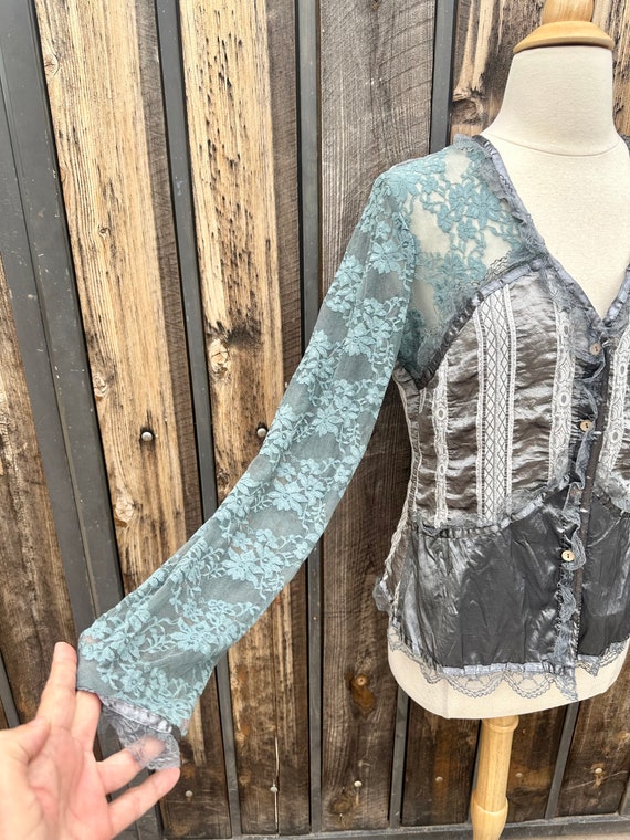 Romantic Vintage Long Sleeve Silver Gray Lace n S… - image 4