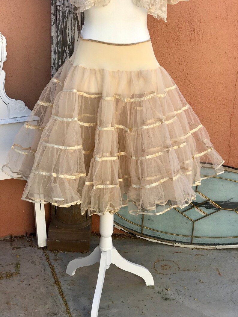 1950s Beige Double Layer Tulle Tea Length Crinoline Petticoat Full Circle Size M