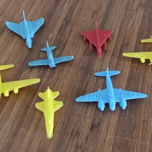 Primitive Molded Plastic Aircraft Set of 7 Vintage
