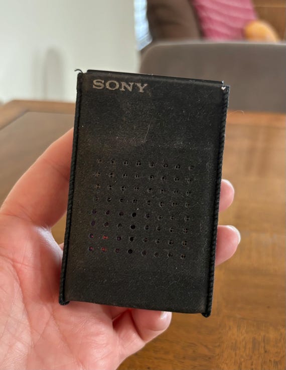 Sony Icf-s11w FM/AM 2 Band Receiver Radio Vintage 1984 - Etsy