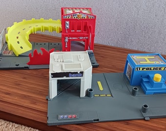 Mattel Matchbox set of 2 Playsets