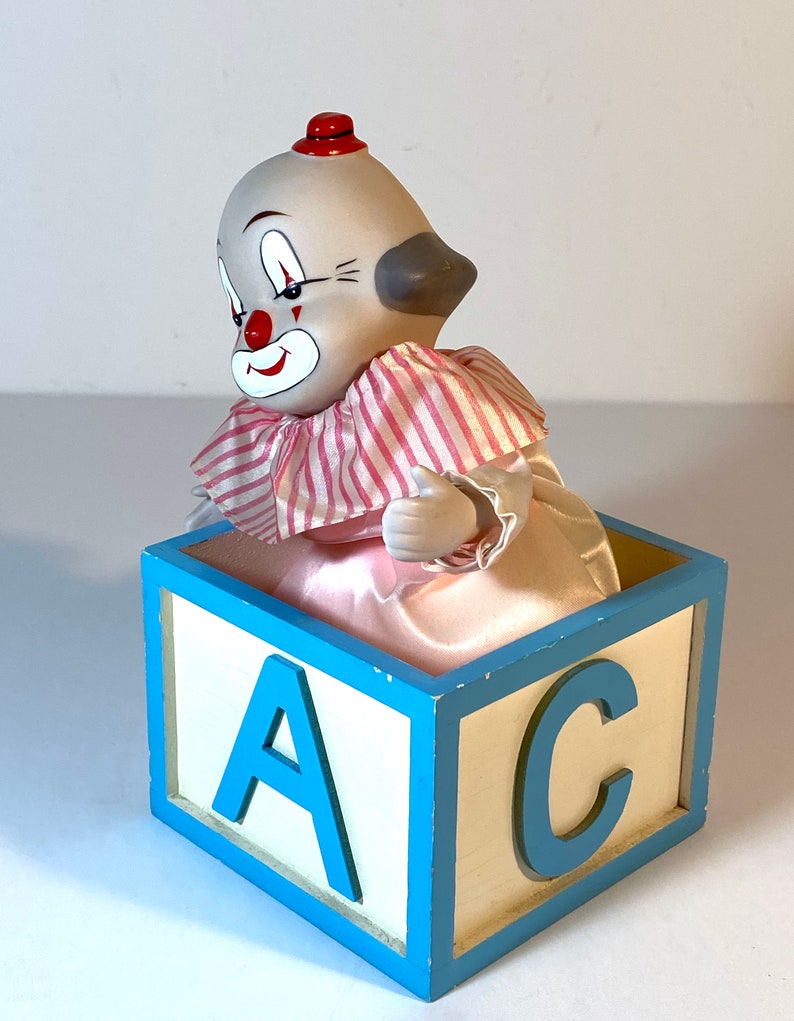 Vintage Hand Painted Porcelain Moveable Clown Music Box