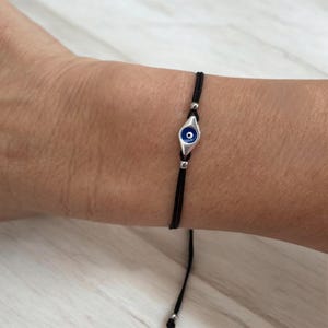 Dunkelblau Evil Eye verstellbares Armband, Griechischer Schmuck, Unisex Glücksbringer Schutz Charm, Silber Emaille Perle, Geschenk für Sie oder Ihn