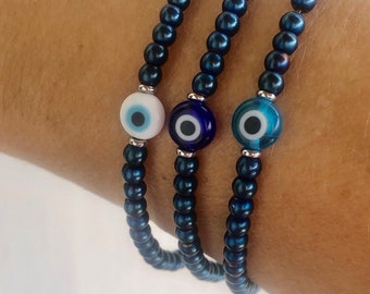 Evil eye hematite bracelet -  Protection bracelet for him or for her - Stainless jewelry
